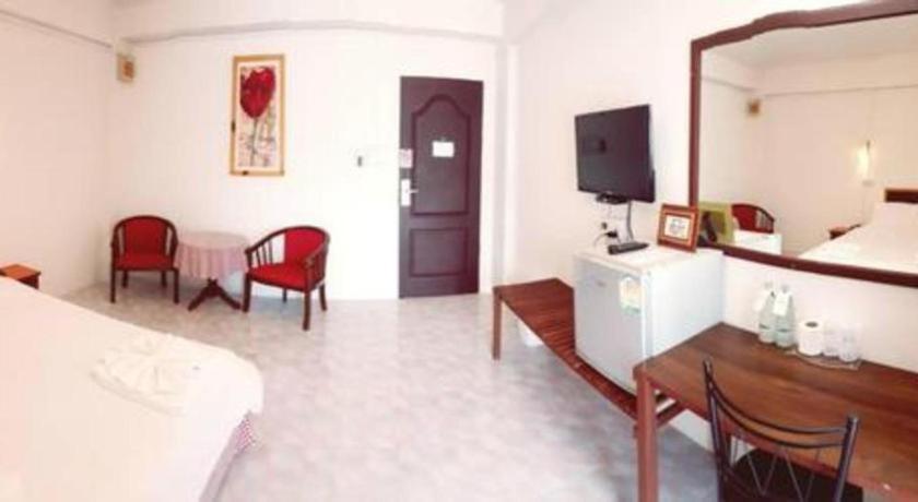 Hotel De Ratt Phuket Patong Exterior photo